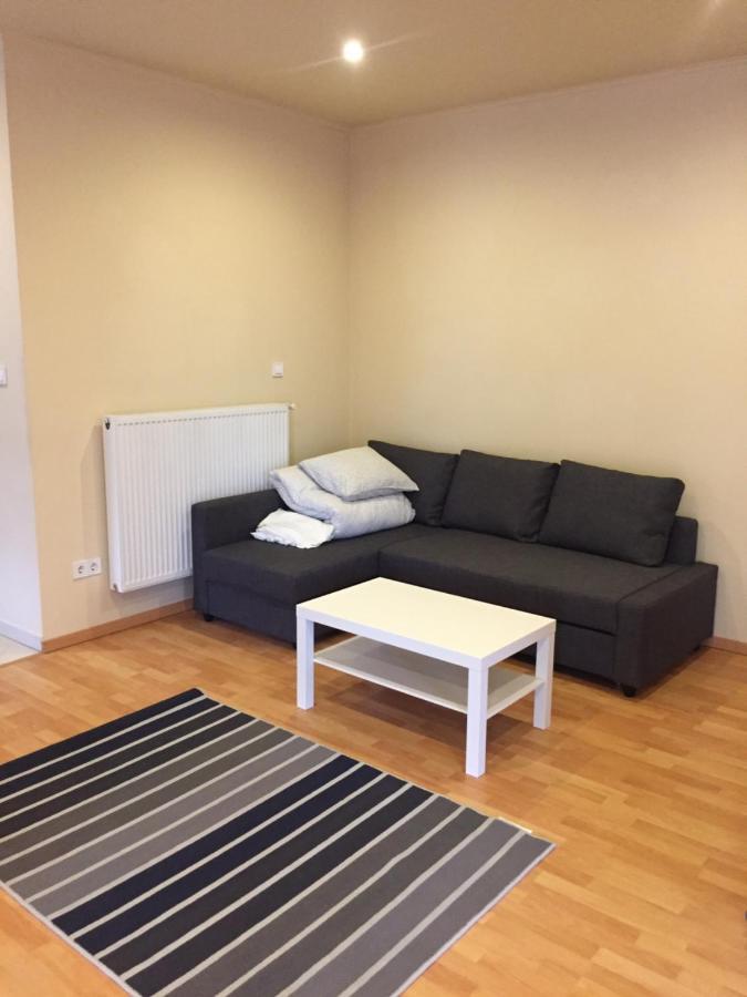 Budapest Airport , In Appartement